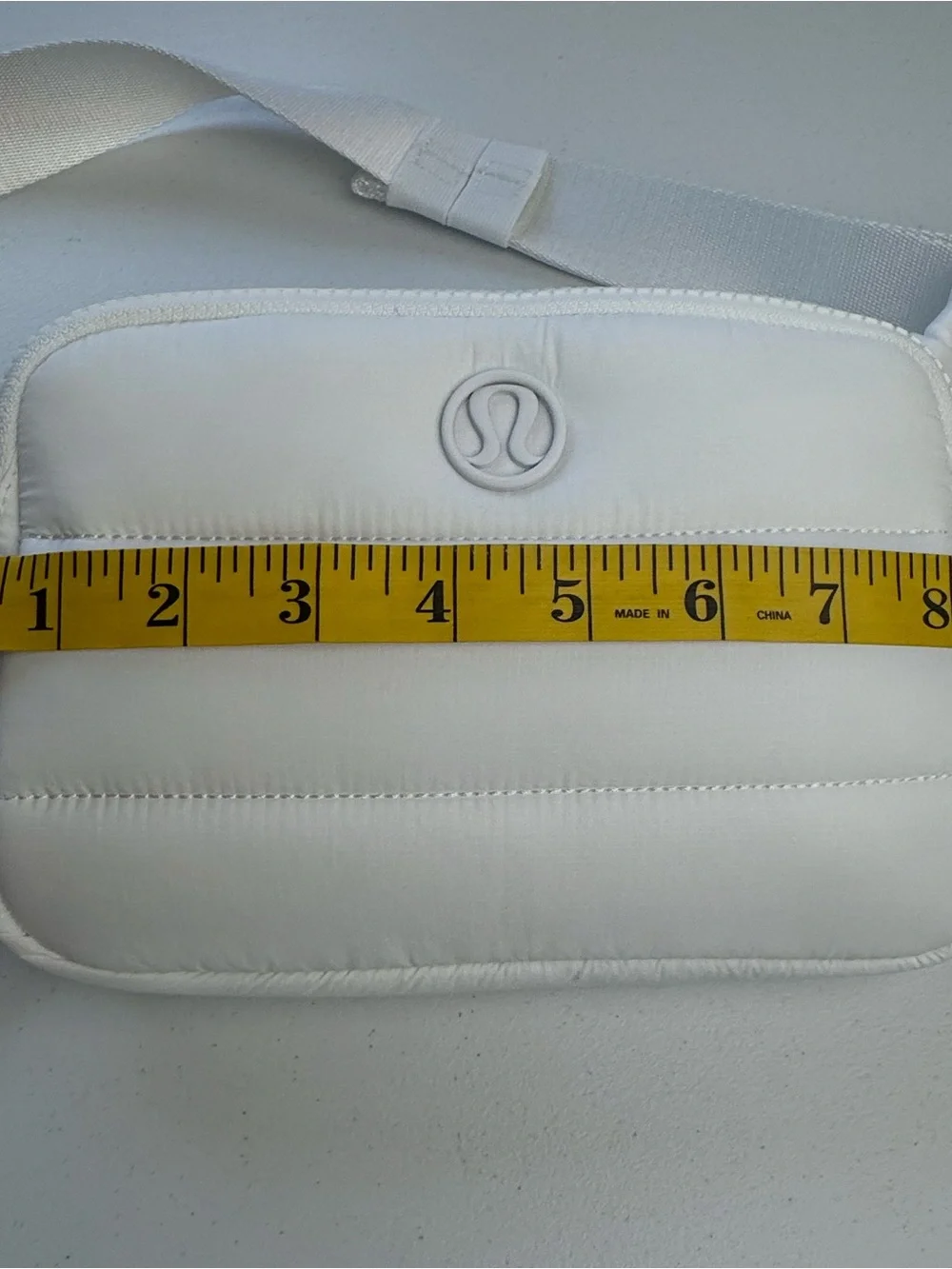 NWT Lululemon Everywhere Belt Bag Wonder Puff White